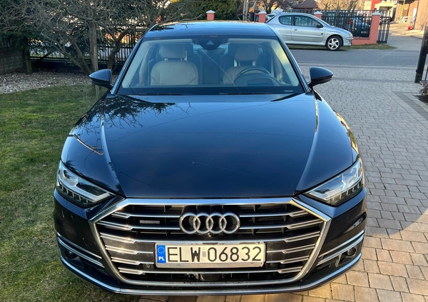 Audi A8 cena 229000 przebieg: 205600, rok produkcji 2017 z Tarnowskie Góry małe 667